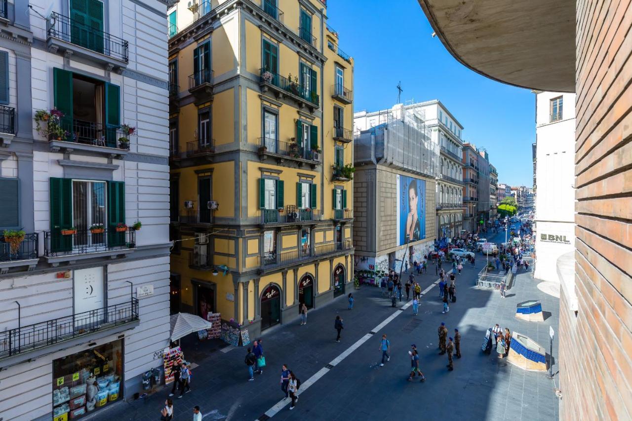 Toledo Stylish Apartments By Wonderful Italy 나폴리 외부 사진