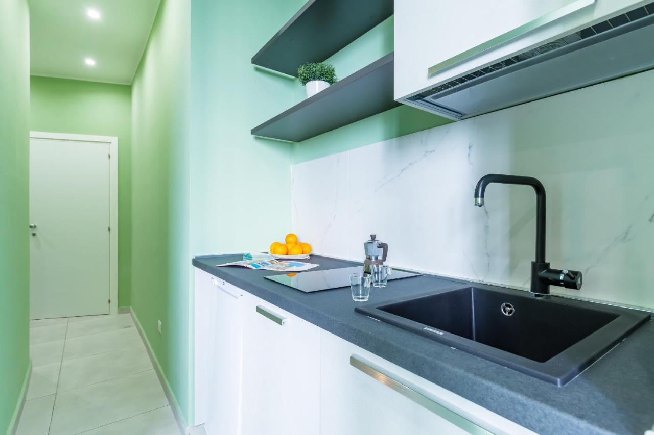 Toledo Stylish Apartments By Wonderful Italy 나폴리 외부 사진